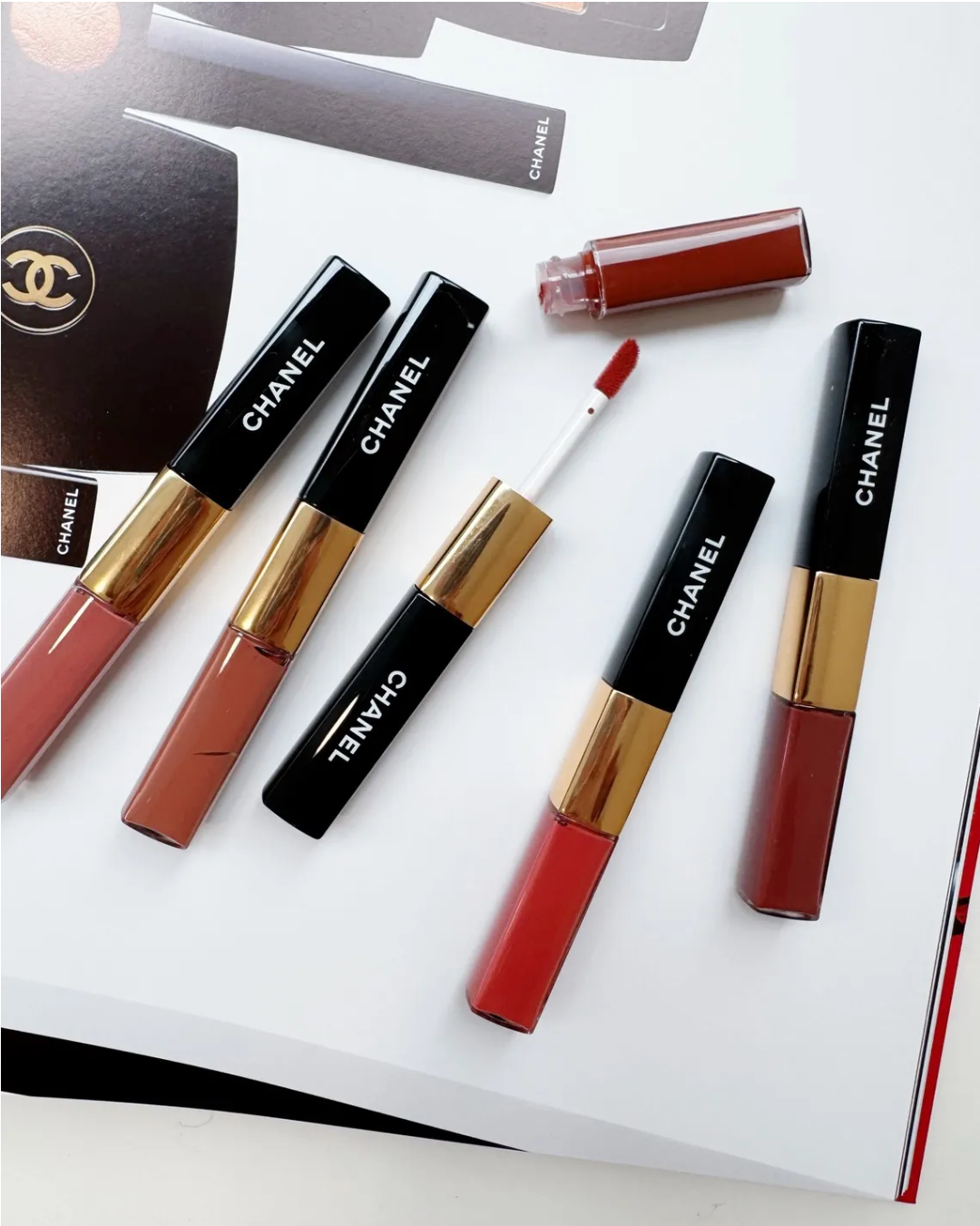 Chanel 2025 Lip Makeup Innovation: Decoding the Charm of Double-Ended Lip Glaze and Super Show Lipstick