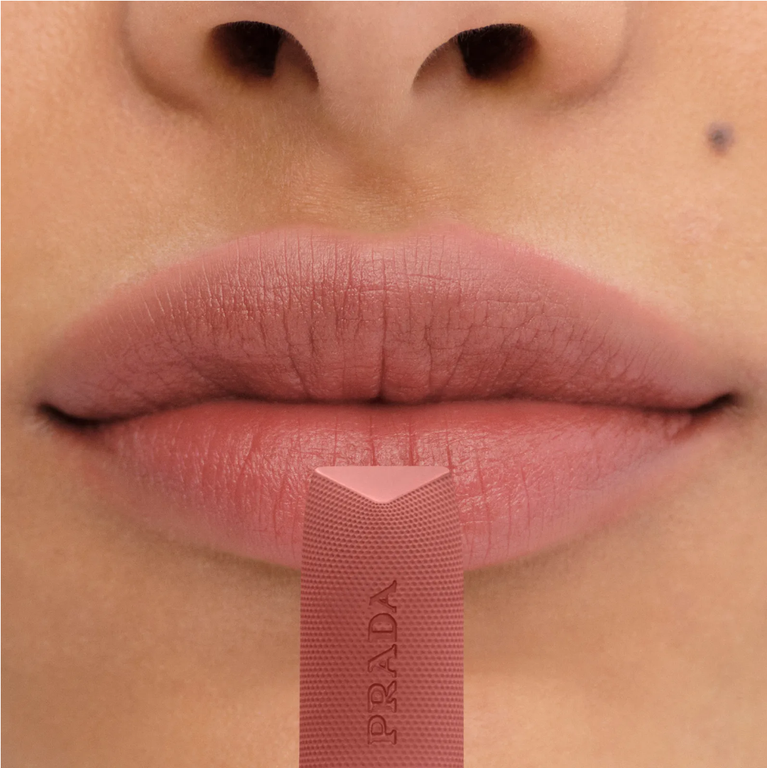 Analysis of 2025 Spring and Summer Lipstick Trends: The Gentle Charm of Lipstick and Milk Tea Color